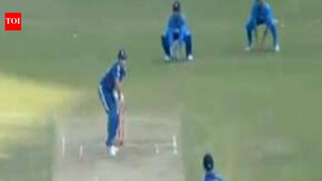 2nd ODI: England innings – Top moments