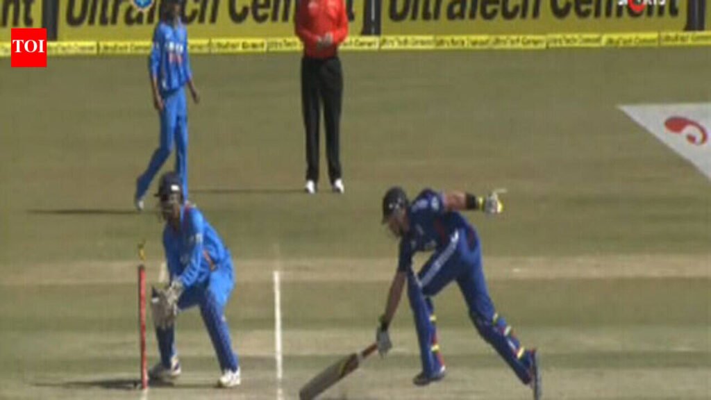 1st ODI: England innings – Fall of wickets